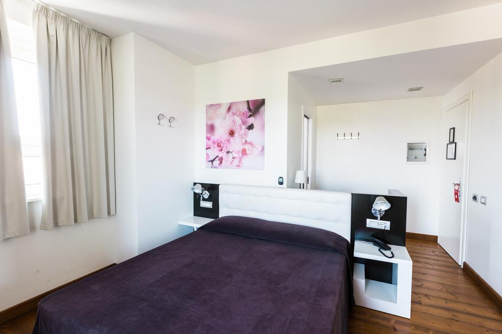 Ecohotel Roma Екстер'єр фото