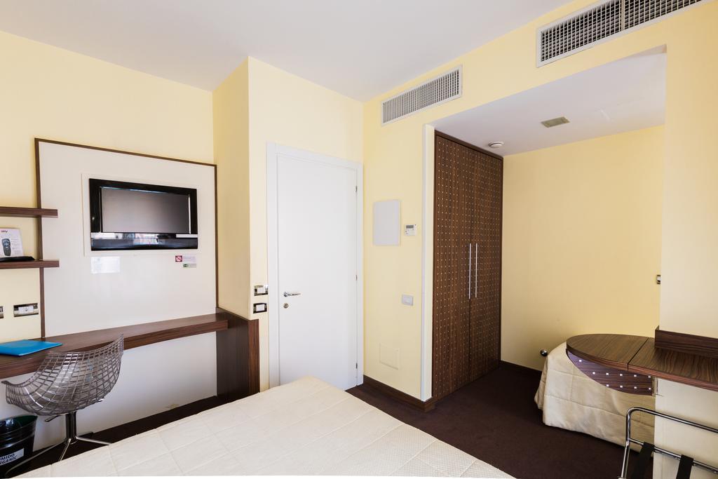Ecohotel Roma Екстер'єр фото