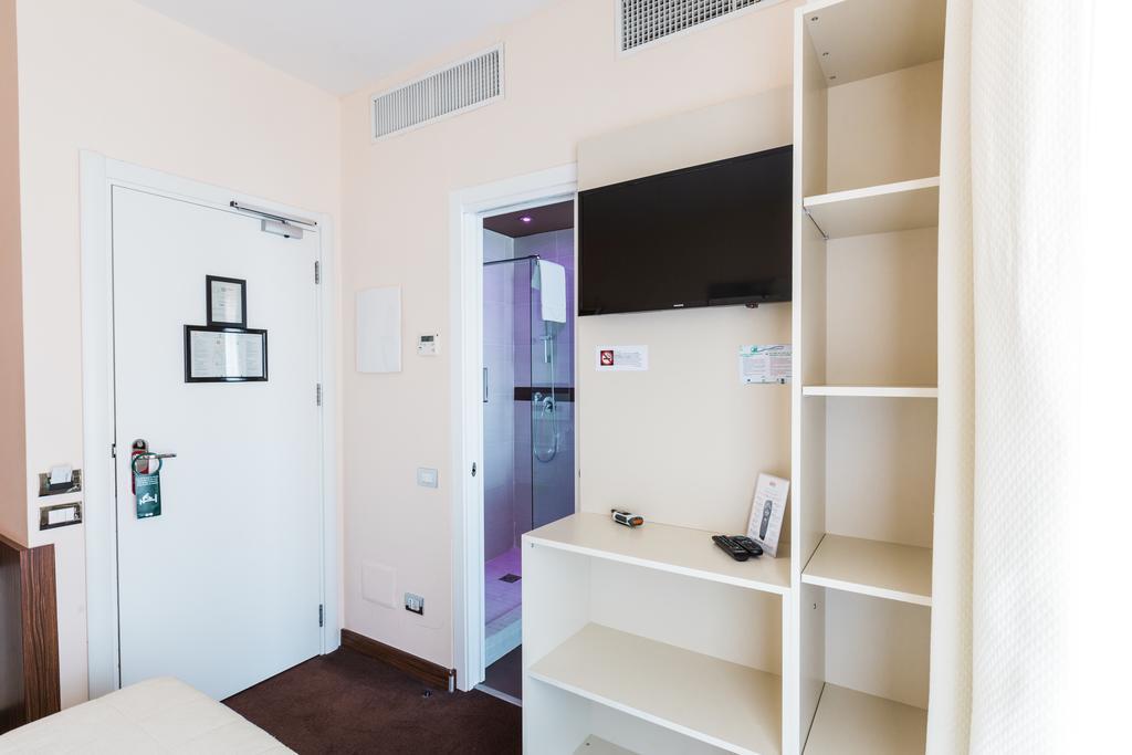 Ecohotel Roma Екстер'єр фото